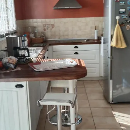 Maison Agreable Dans Le Blayais Cézac Esterno foto